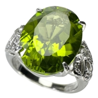 12号 ペリドット 7.37ct ダイヤモンド 0.14ct リング・指輪 Pt900プラチナ 9.2g レディース【中古】【真子質店】【NN】【MiTMo】