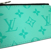 【LOUIS VUITTON/ルイ・ヴィトン】 ガストン タイガラマ M30934  ウェアラブルウォレット ショルダーバッグ レザー グリーンレザー（マイアミグリーン） レディース【中古】【真子質店】【BL】【IKxx】