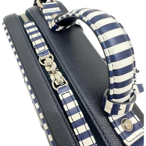 【CHANEL/シャネル】 CCフィリグリー カード/シール有 チェーンショルダー バニティ ハンドバッグ キャビアスキン ネイビー/ホワイト レディース【中古】【真子質店】【BL】【MaMoxx】