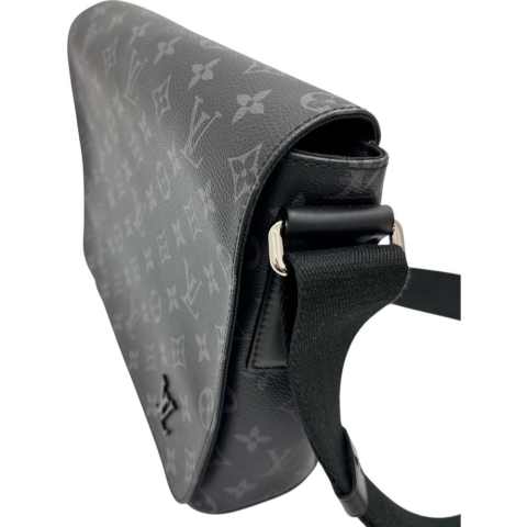 【LOUIS VUITTON/ルイ・ヴィトン】 ディストリクトPM NV2 モノグラムエクリプス M45272 ショルダーバッグ PVC ブラック メンズ【中古】【真子質店】【BL】【ITMix】