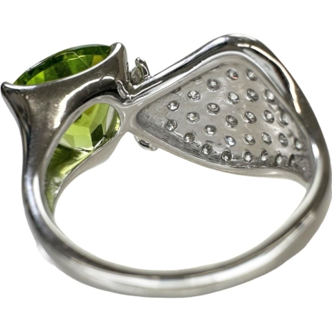 12号 ペリドット 3.43ct ダイヤモンド 0.91ct リング・指輪 K18WGホワイトゴールド 18金 6.6g レディース【中古】【真子質店】【NN】【IDDI】