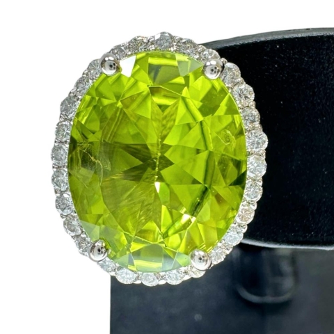 ペリドット 3.34/3.33ct ダイヤモンド 0.20×2ct ピアス Pt950プラチナ 6.9g レディース【中古】【真子質店】【NN】【IxxI】