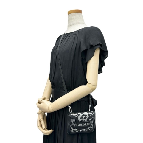 【PIERRE HARDY/ピエールアルディ】 アルファ ショルダーポーチ ショルダーバッグ レザー ブラック/シルバー レディース【中古】【真子質店】【BL】【IKx】